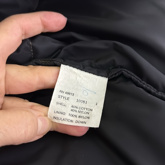 The Company Store muted gold hidden zipper toggle closure puffer coat. Large. - Picture 11 of 11